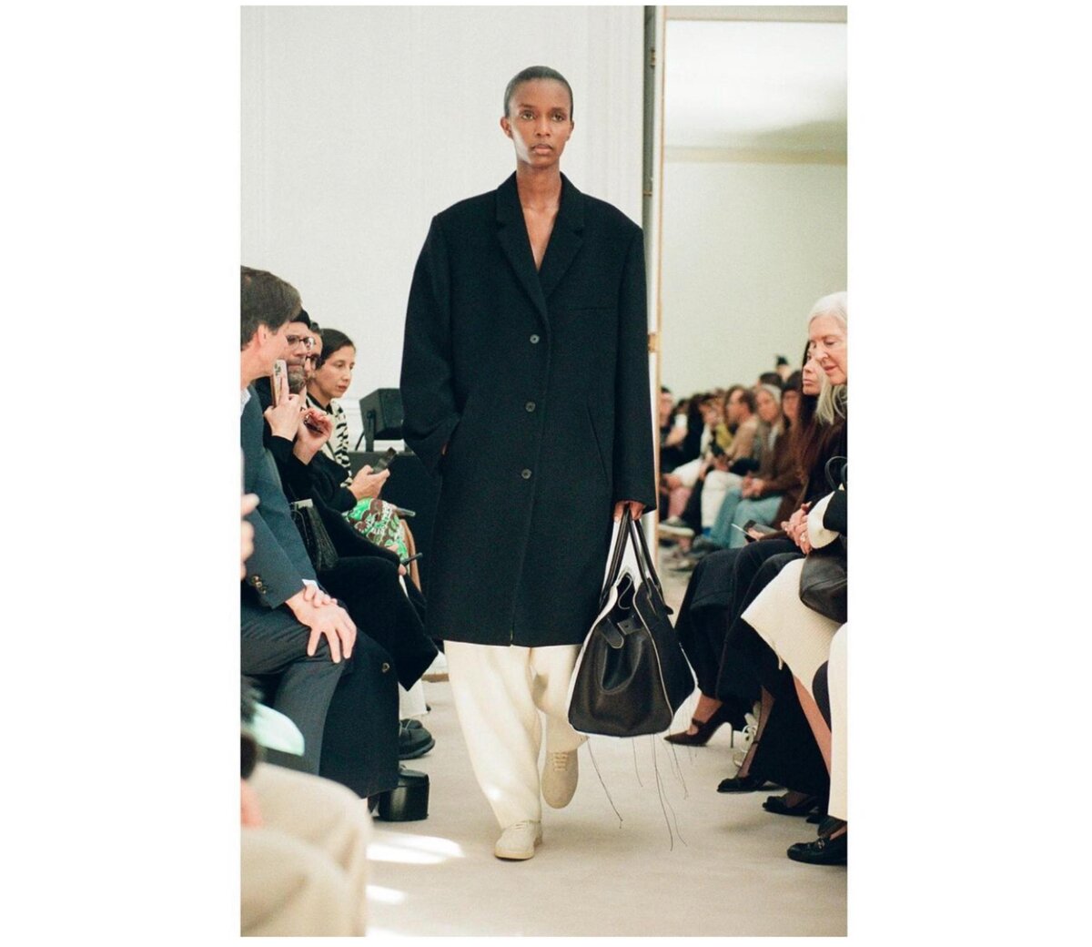     @therow