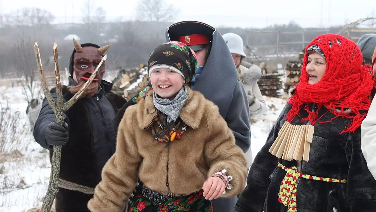     Колядки являются народным выражением любви к богу, заявил ростовский митрополит Меркурий в эфире «Дон 24».