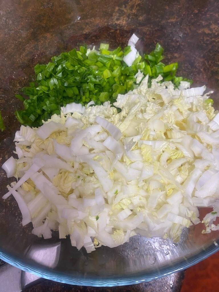 Складываем все в салатник.