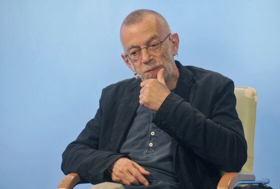    Лев Рубинштейн