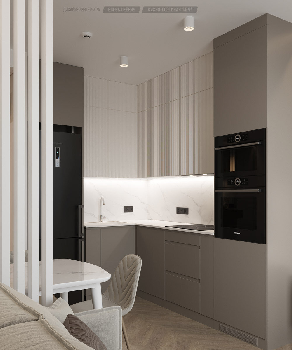 На кухонном фартуке белый керамогранит под мрамор, плитка 60x120 см.