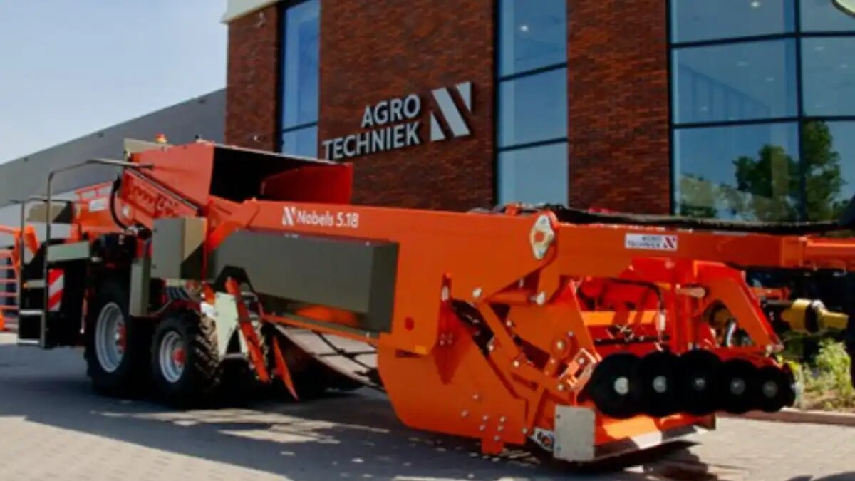 Фото: agro-techniek.com Уборочная машина Nobels 5.18 от Agro Techniek