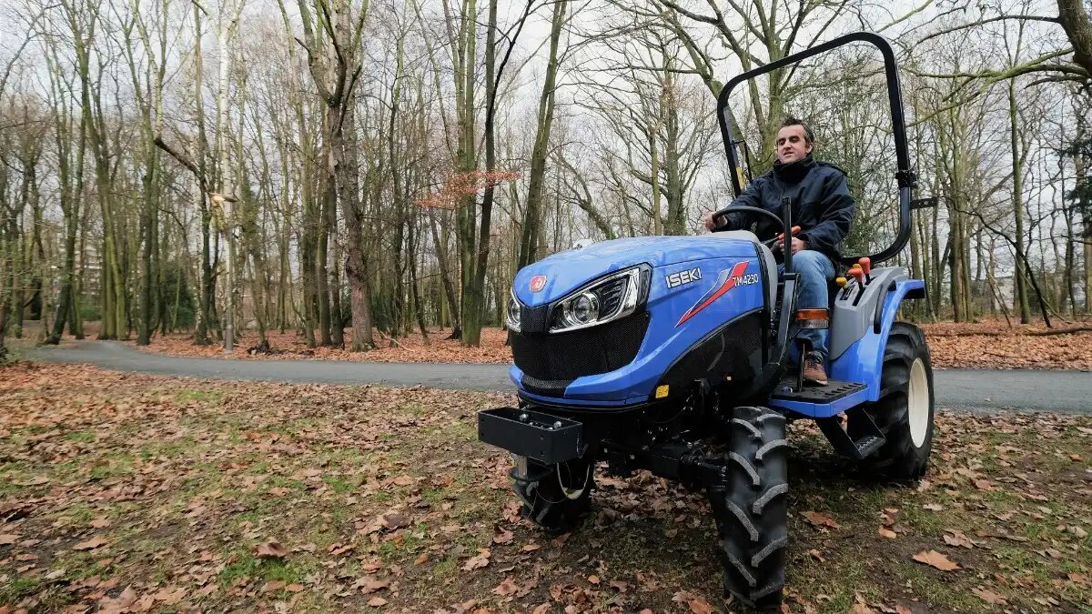 Фото: Hilaire Van der Haeghe NV / Van der Haeghe bv   Новый трактор Iseki TM 4000