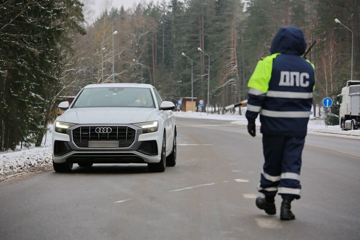 ГАИ отчиталась о скрытых рейдах и объявила новые на выходные. Где пообещали  «взаимный обмен нарядами»? — Видео | Telegraf - Новости | Дзен