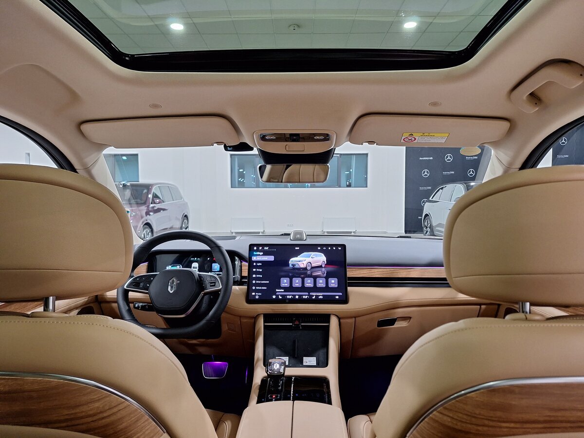 Машины Huawei будут продаваться в России официально. Источник иллюстрации - auto.ru