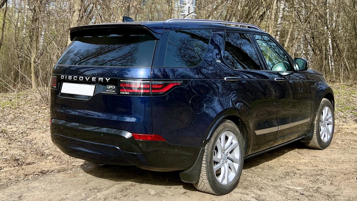 Свежий Land Rover Discovery, на который потратили 800 000 рублей за год:  реальный дневник трат | Что взять? Авто с пробегом | Дзен