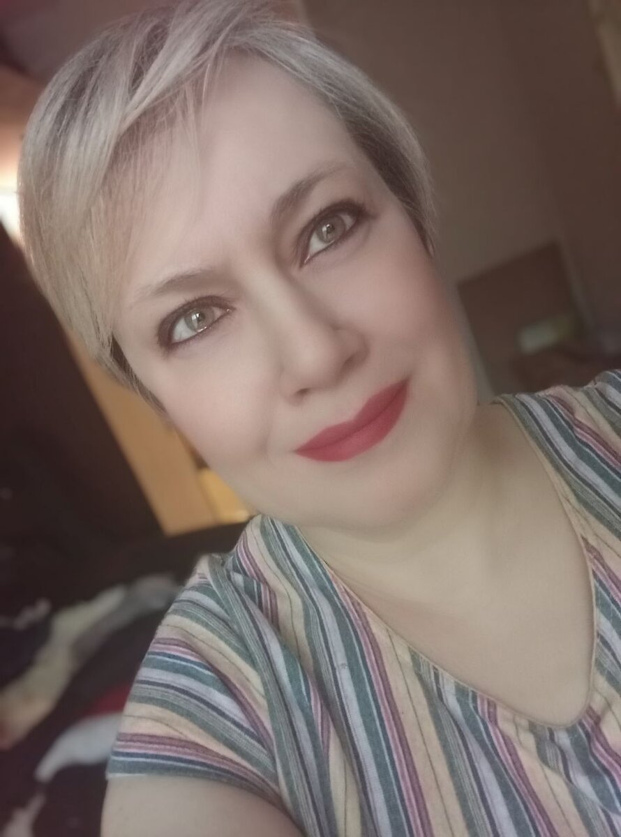 ЭТО Я ПОКА ЕЩЁ ОБРОСШАЯ, ДО СТРИЖКИ...