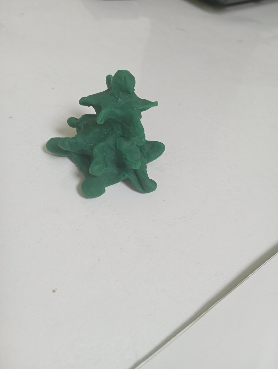 Вот такую ёлочку мы лепили из подобного теста-пластилина.