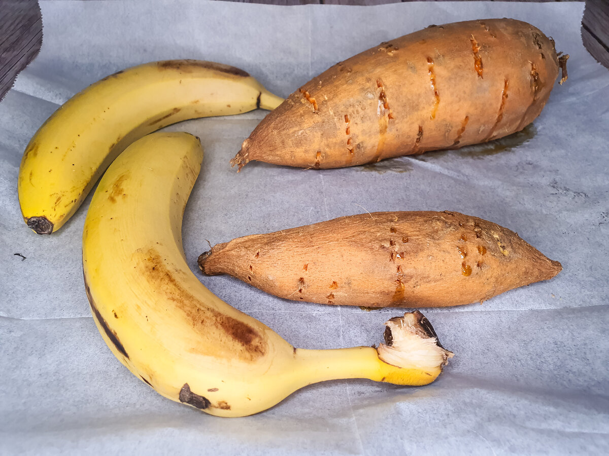 Запекаем батат и бананы