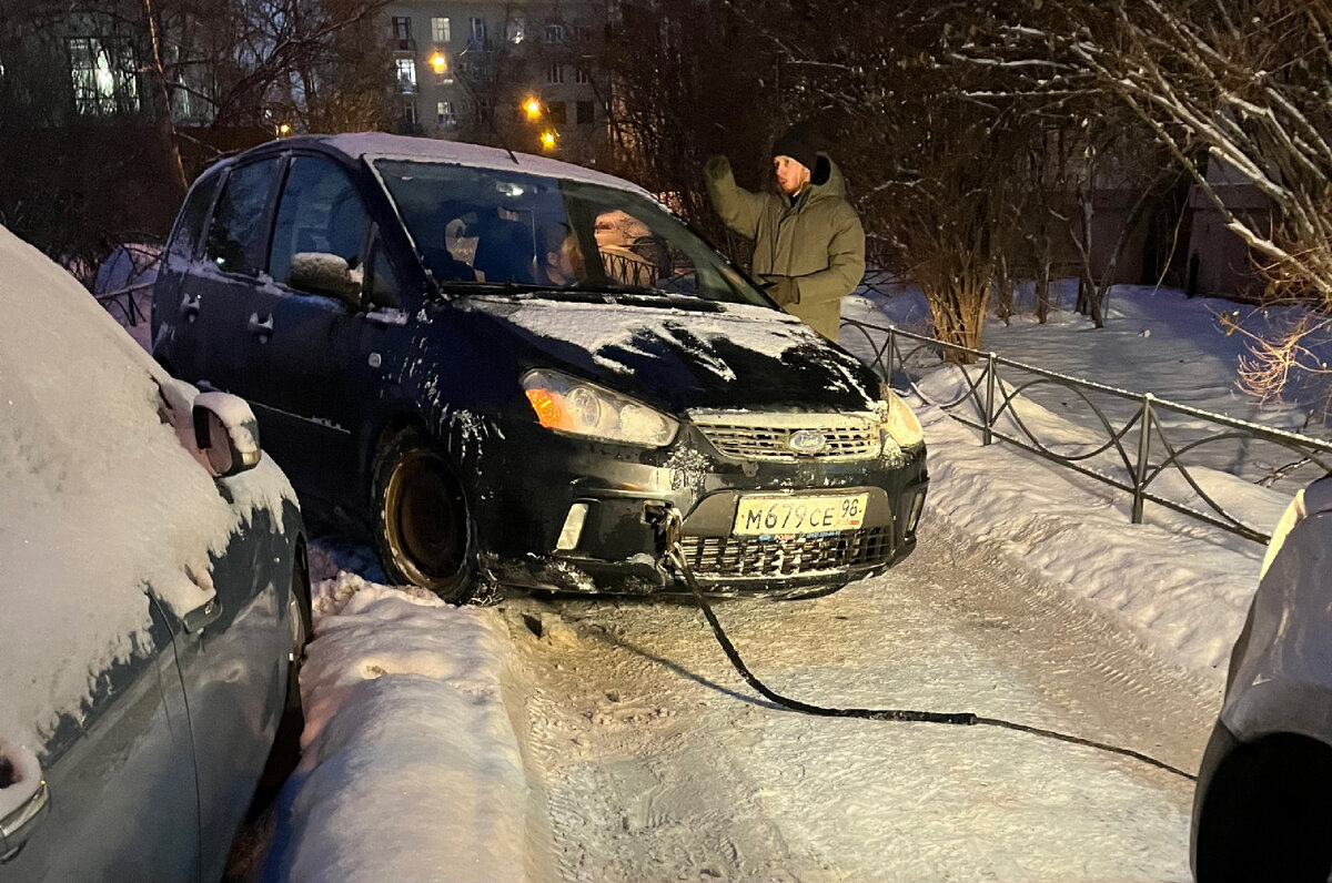 Вытащить автомобиль из сугроба лебедкой