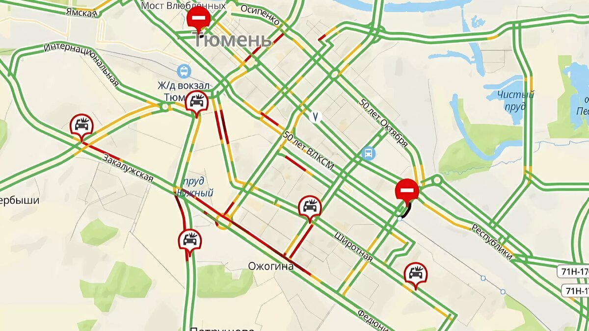     Заторы наблюдаются на участке Закалужской в сторону Московского тракта, на Червишевском тракте — от Престольной до Федюнинского.