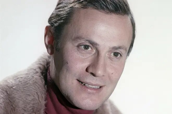 Юрий Соломин в молодости 