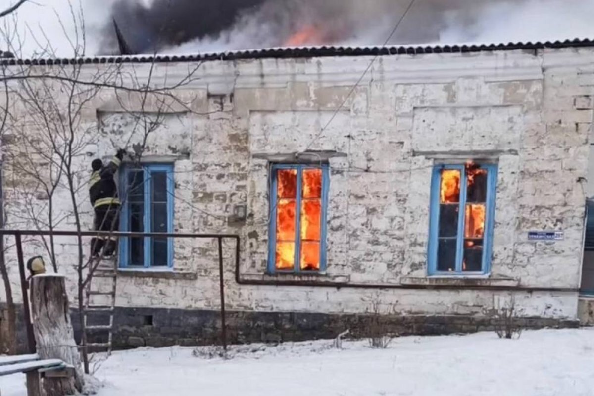    Амбулатория в здании 1901 года сгорела в селе Урахи Сергокалинского района