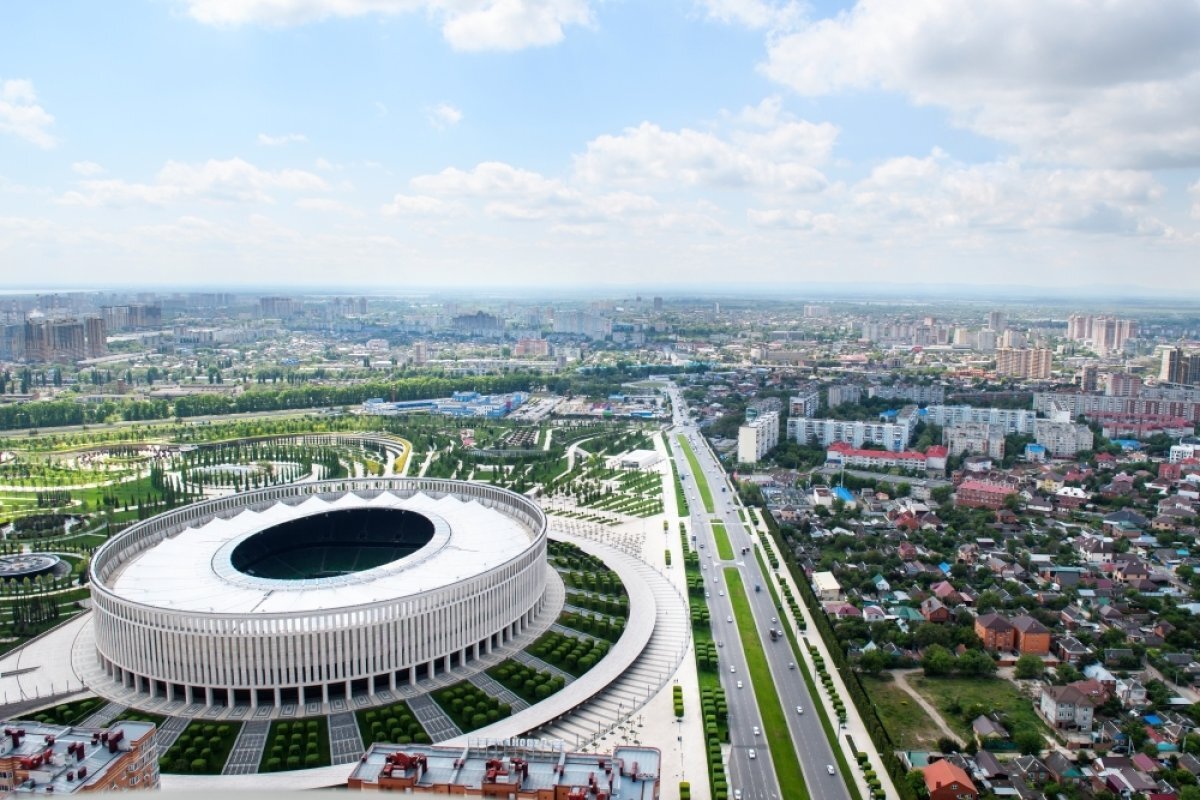    «Краснодар» хочет купить полузащитника «Крыльев Советов» Романа Ежова