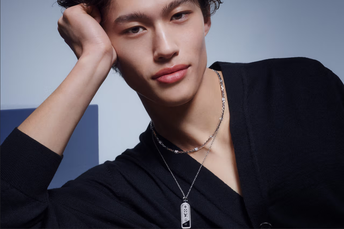  Louis Vuitton