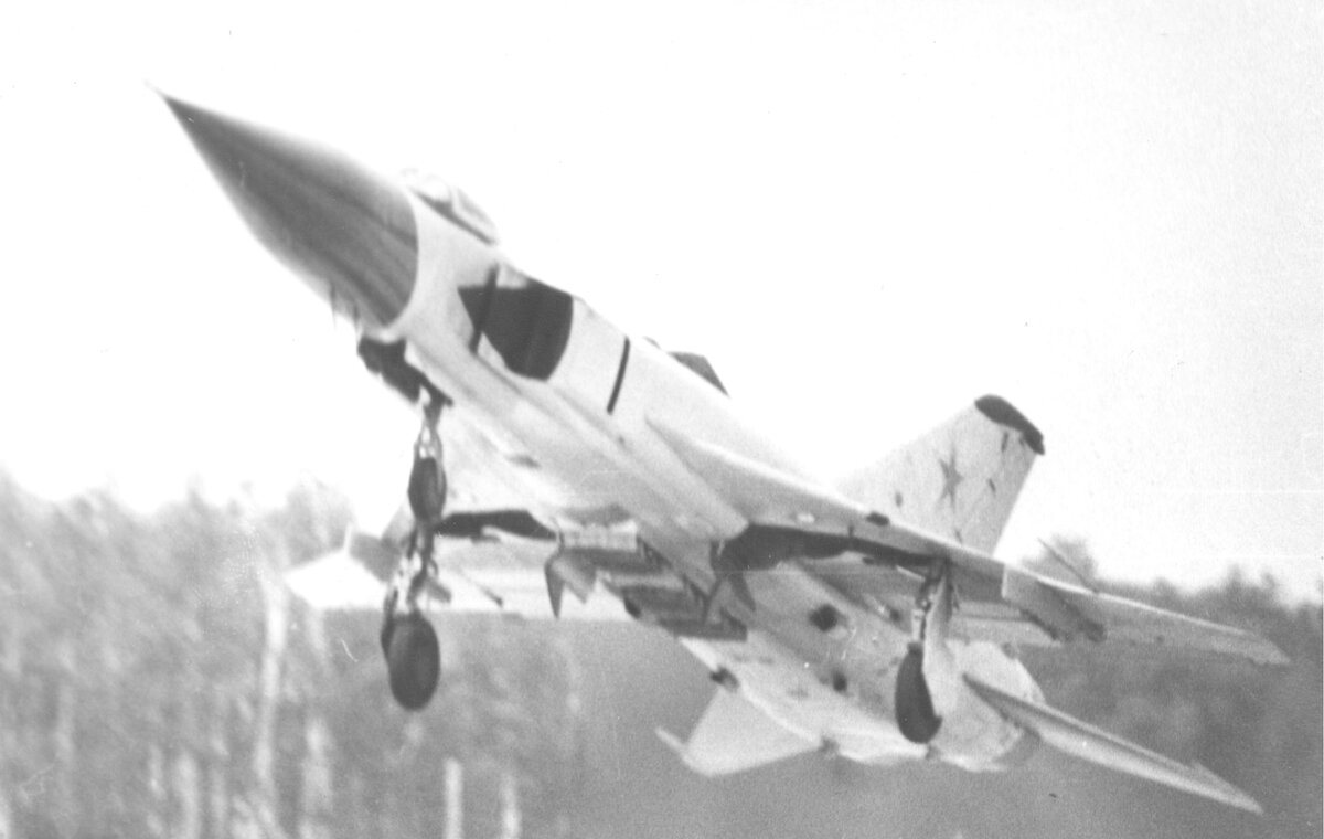 Т-58ВД на параде 9 июля 1967 года в Домодедово. Фото Б.Вдовенко.