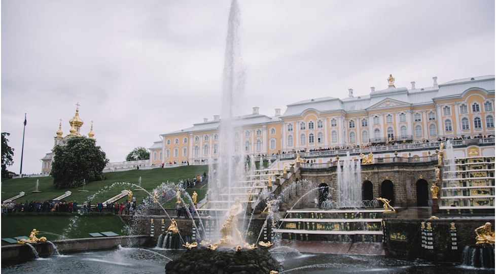 Петергоф: что посмотреть в одном из красивейших садов мира?