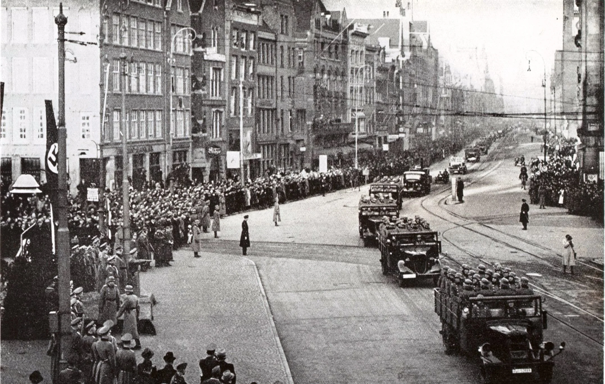 ). Сборная модель zvezda пехота красной армии (1940-1942 г. Генерал иван скляров. ) (3526) 1:35. Пехота красной армии звезда 1/35.