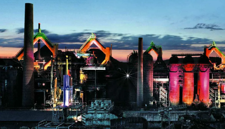 Металлургический завод где-то в Германии (фото с сайта bangkokbook.ru)