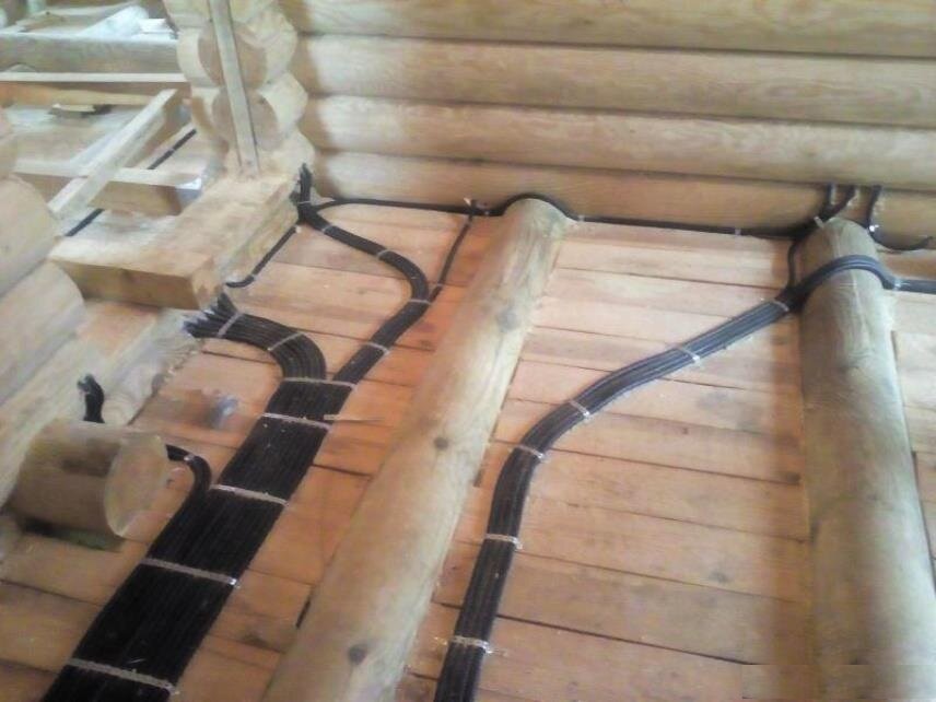 Укладка ламината на бетонный пол. Подложка под линолеум на деревянный. Подложка под ламинат под фанеру. Утеплитель под линолеум. Укладка ламината на деревянный пол.