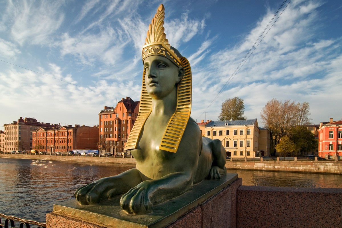 Египетский мост в санкт-петербурге статуи. Египетский мост в санкт петербурге известен. Египетский мост через фонтанку в санкт-петербурге. Египетский мост. Сфинксы на египетском мосту.