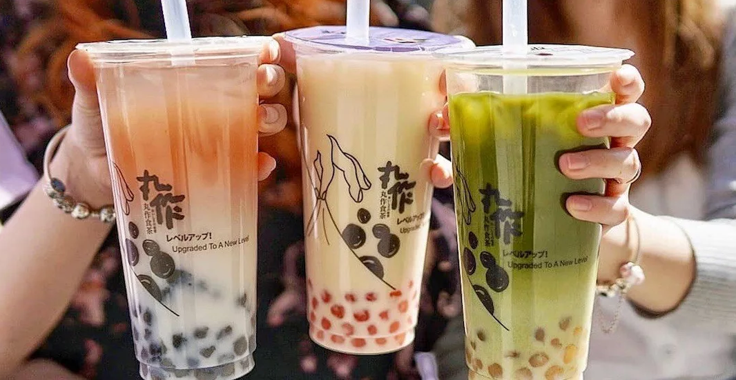 Напиток с тапиокой. Тапиока Bubble Tea. Бамбл Теа. Боба ти с тапиокой. Бабл ти Корея.