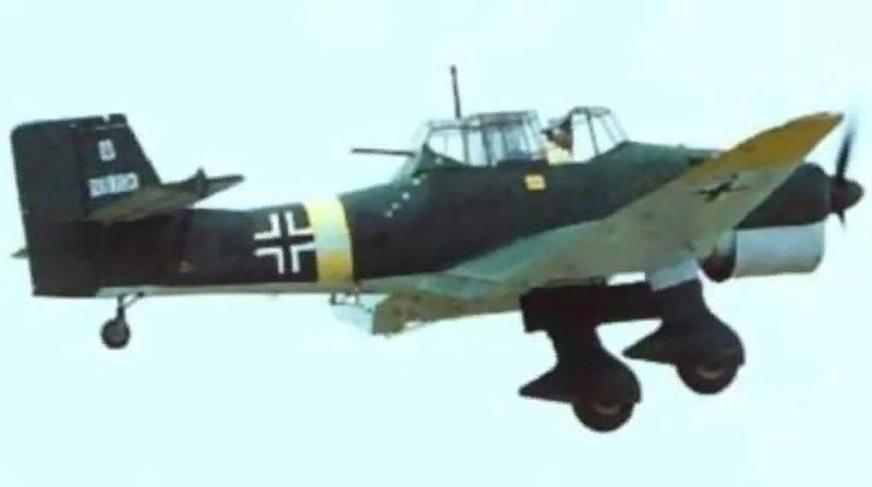 На фото: Ю-87 "Штука", "Лаптёжник"