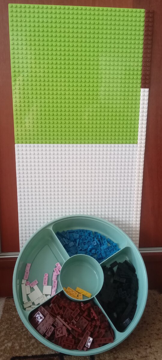 Видно преобладание коричневого цвета.