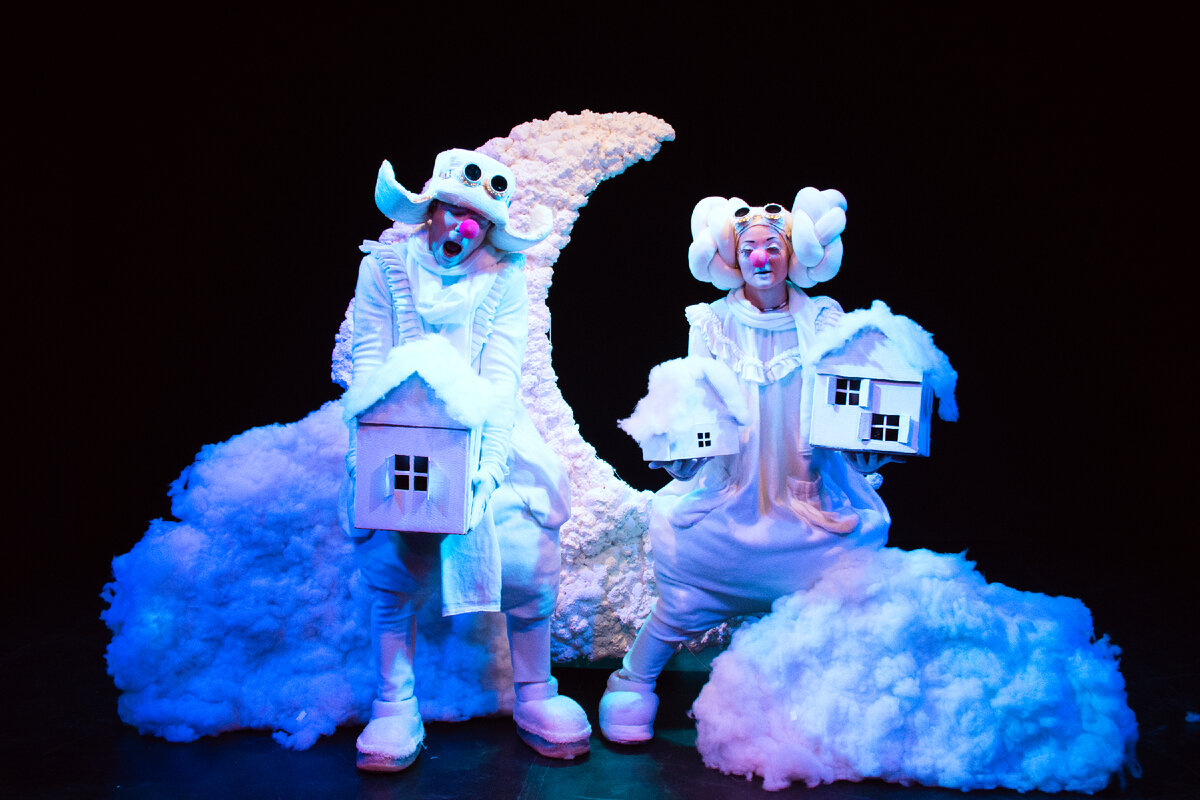 Евгения Кобелькова Основатель/Актриса - Мим; Виктор Лукин Актер/Основатель - Мим; Сергей Ткачев Актер - Мим; Фотограф Ольга Семёнова.