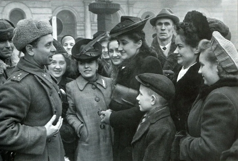 В каком году освободили варшаву. Освобождение Варшавы 1945. Освобождение Польши 1945. РККА В Варшаве 1945. Советская армия в Польше 1944.