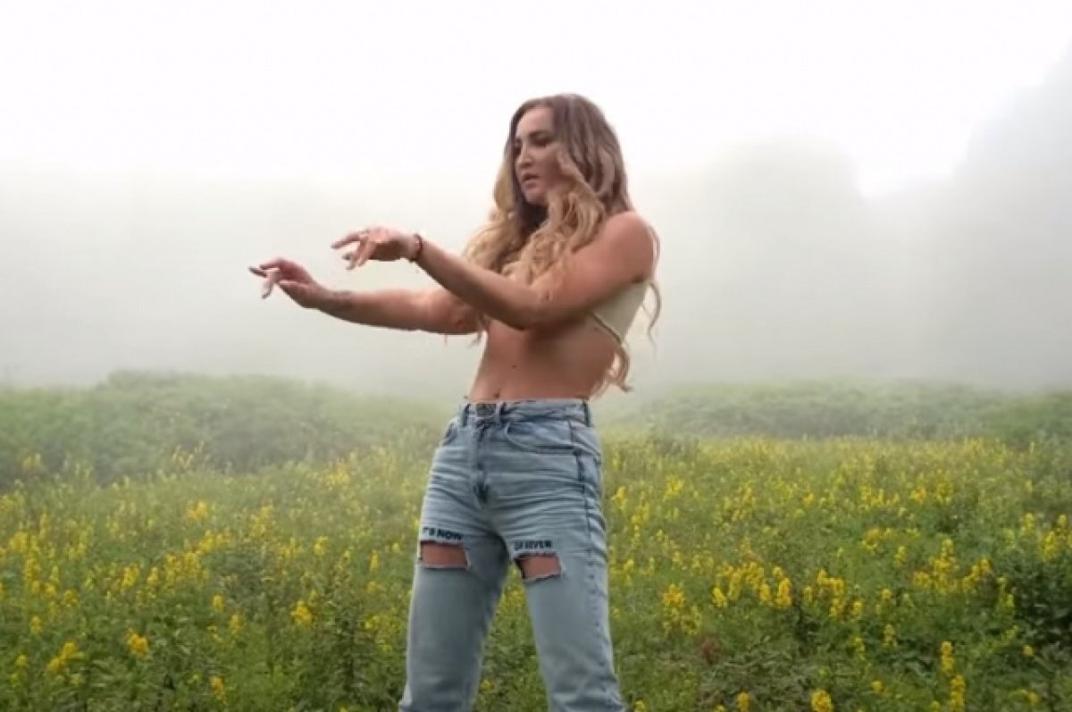    В Барнауле охране пришлось сдерживать фанатов на встрече с Ольгой Бузовой