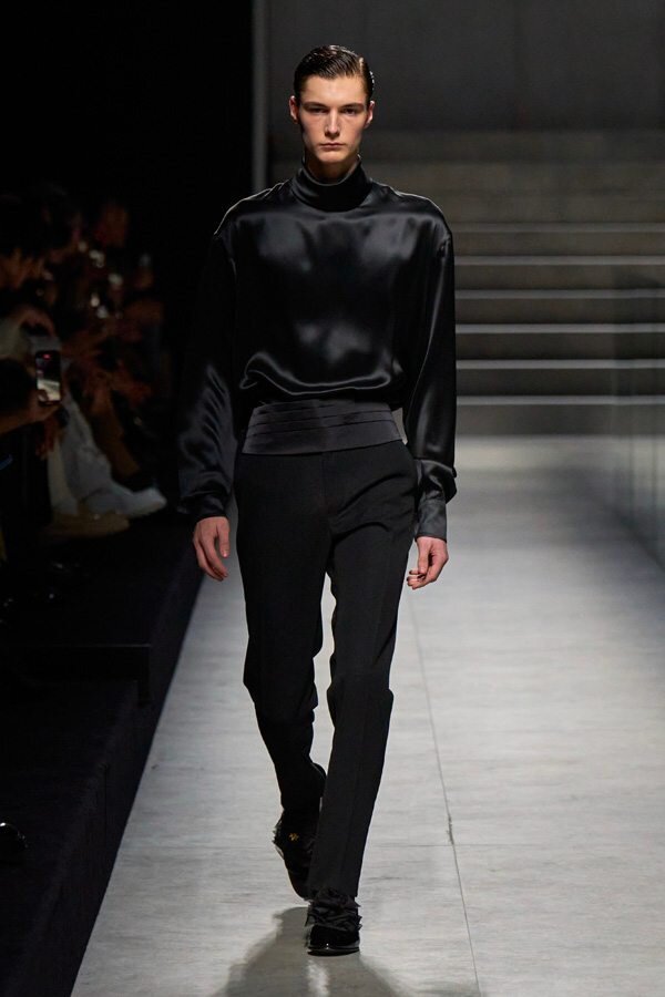 DIOR MEN ОСЕНЬ-ЗИМА 2025/2025: ВСЕ ОБРАЗЫ КУТЮРНОГО ПОКАЗА Мария Бабкина/ Основа
