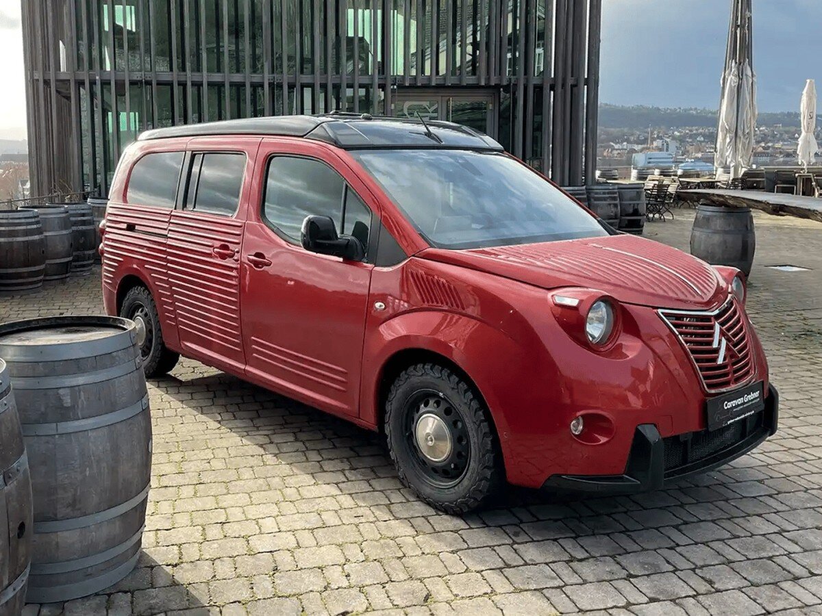    Винтажный кемпер Citroen переделали в современный электрокар