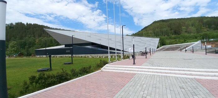 Листайте вправо, чтобы увидеть больше изображений