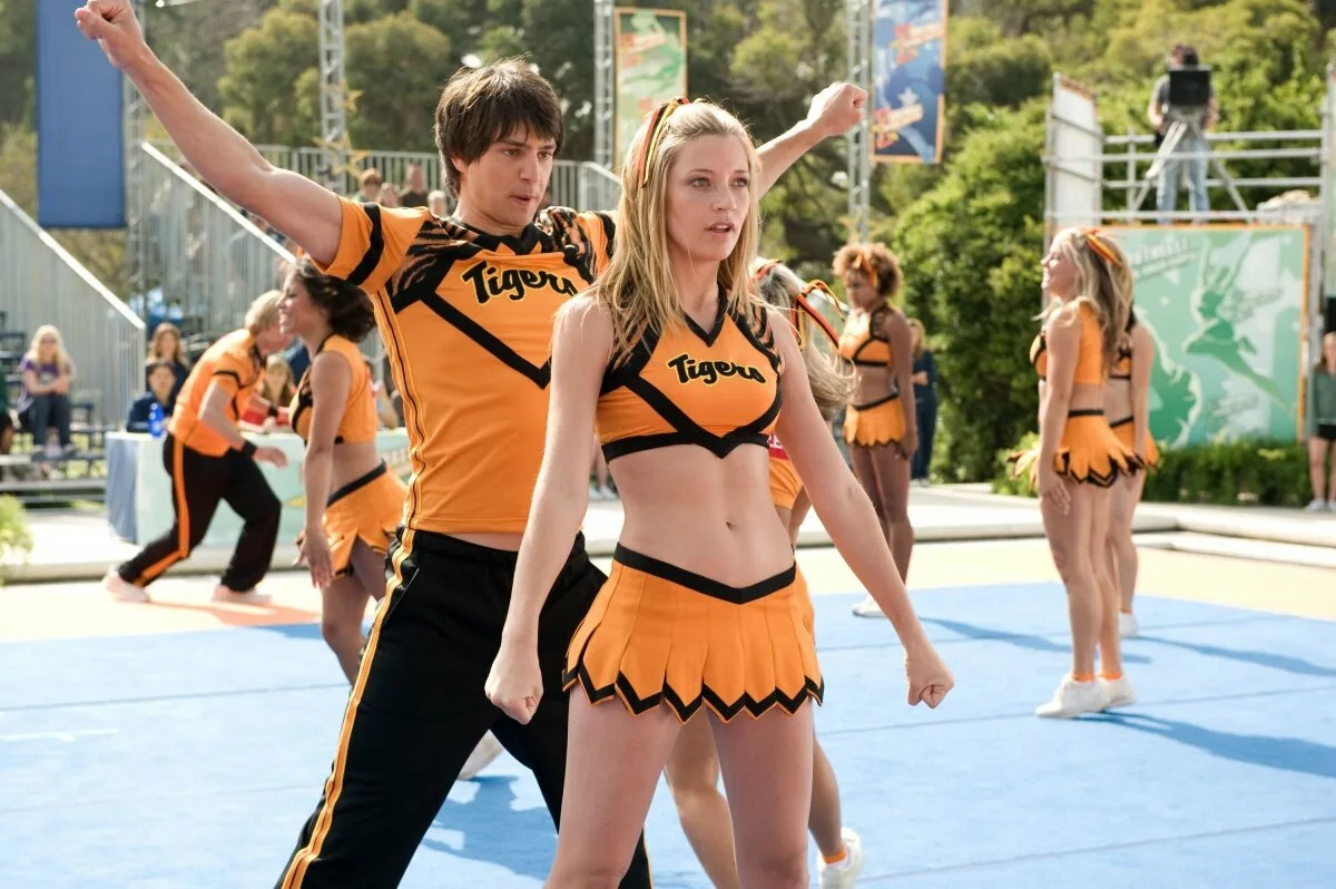 Кадр из фильма "Зажги этим летом!"