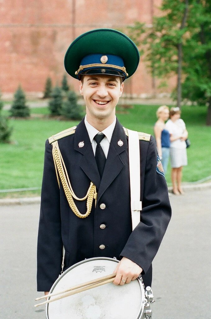 Виталий Савельев — барабанщик Центрального пограничного ансамбля ФСБ России