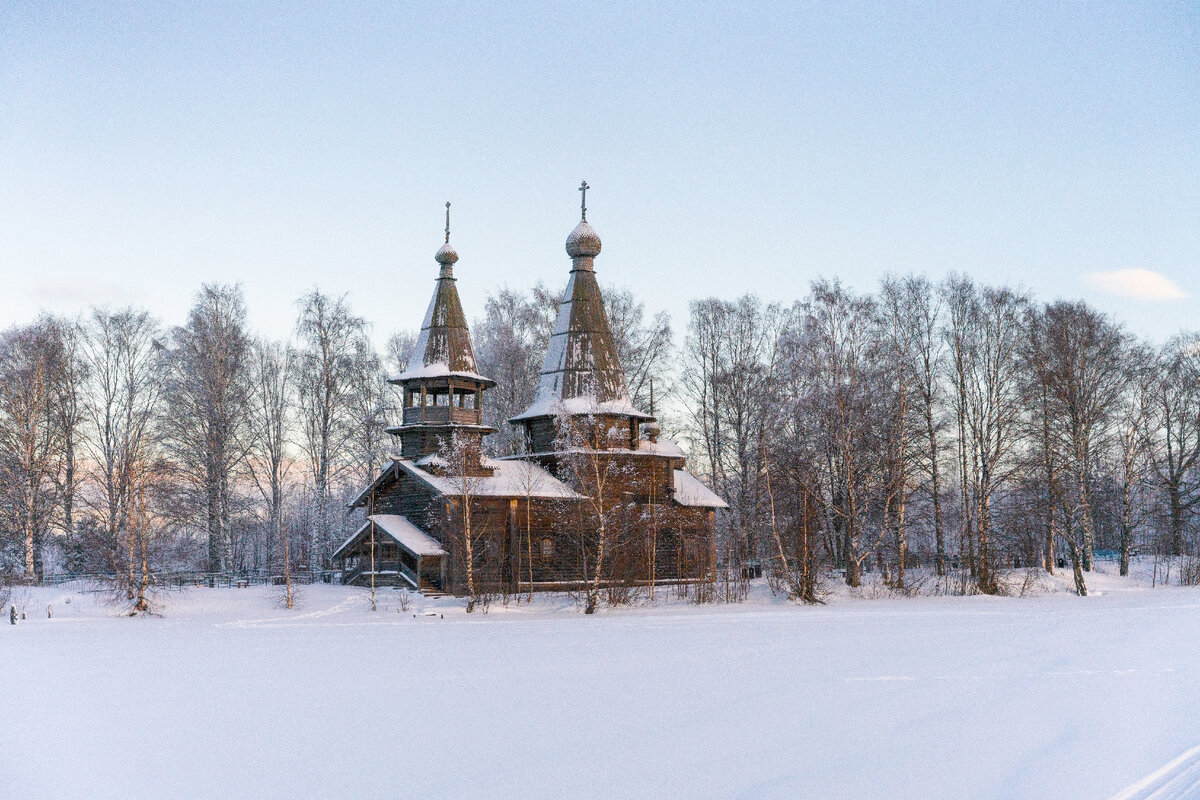 фото со льда Онежского озера