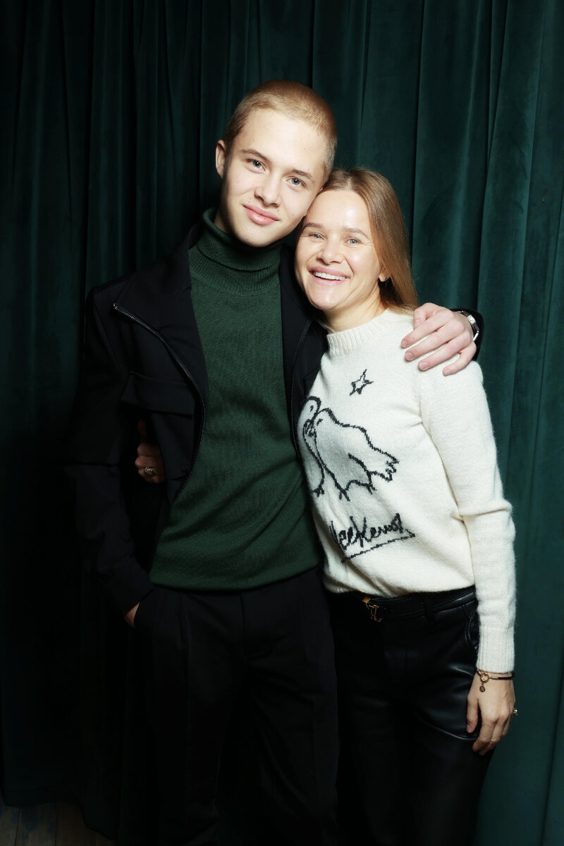 Леон с мамой