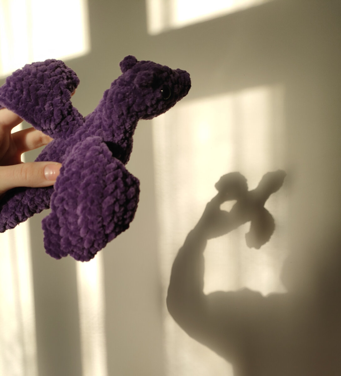 P. S. Вязаный дракончик моего авторства :)