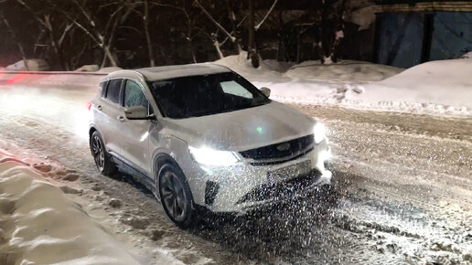 Китайский моноприводный КРОССОВЕР Geely Coolray показал себя в пробке на ГОРЕ на отлично