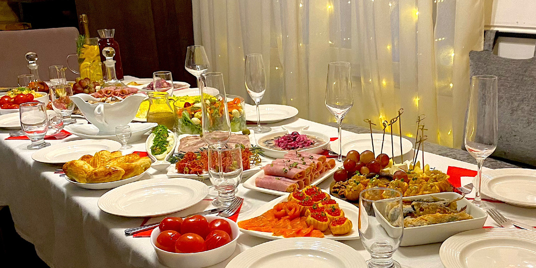 День рождения мужа - праздник для всей семьи и я с радостью накрыла стол для родных и близких