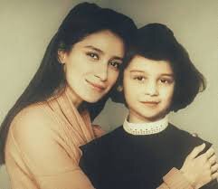 Равшана с мамой