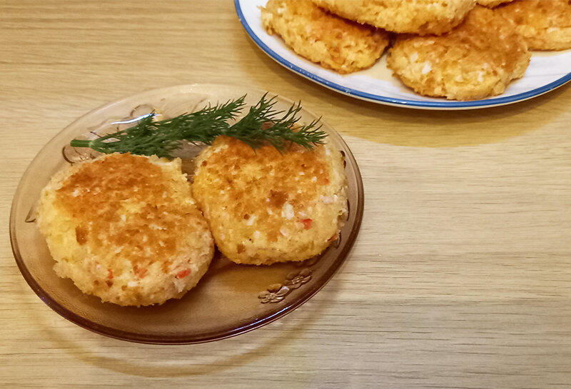 Котлеты из крабовых палочек