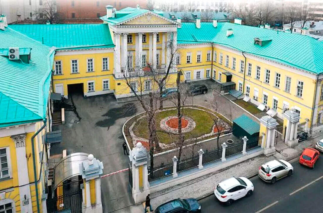 Городская усадьба Ивана Ивановича Барышникова, расположенная в Москве на улице Мясницкая, 42 (фотогалерея www.yandex.ru)