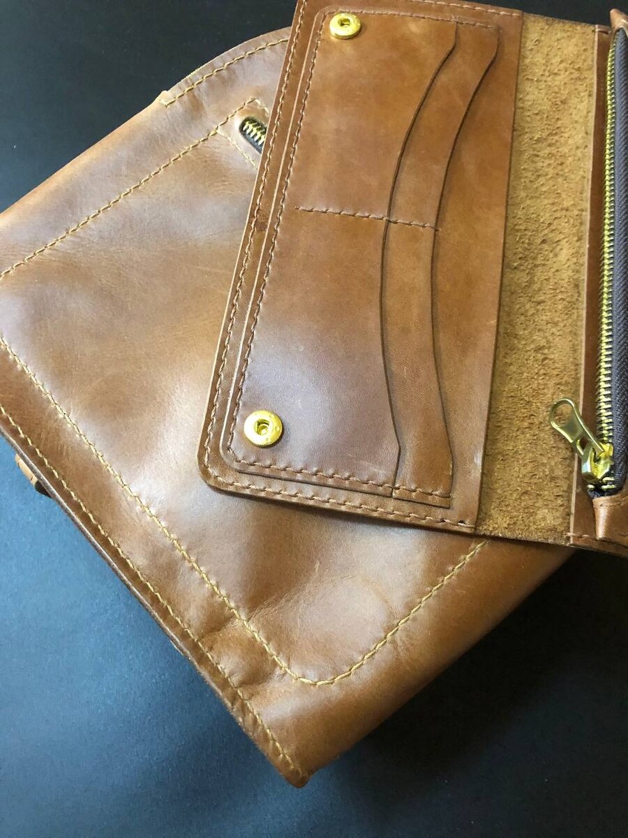 Лонгер и рюкзак из натуральной кожи Пулл-ап ручной работы
