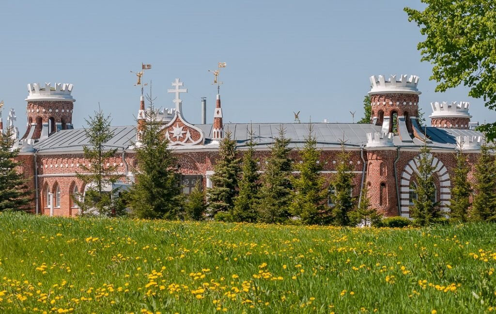  Конный двор усадьбы Красное. vadimrazumov.ru