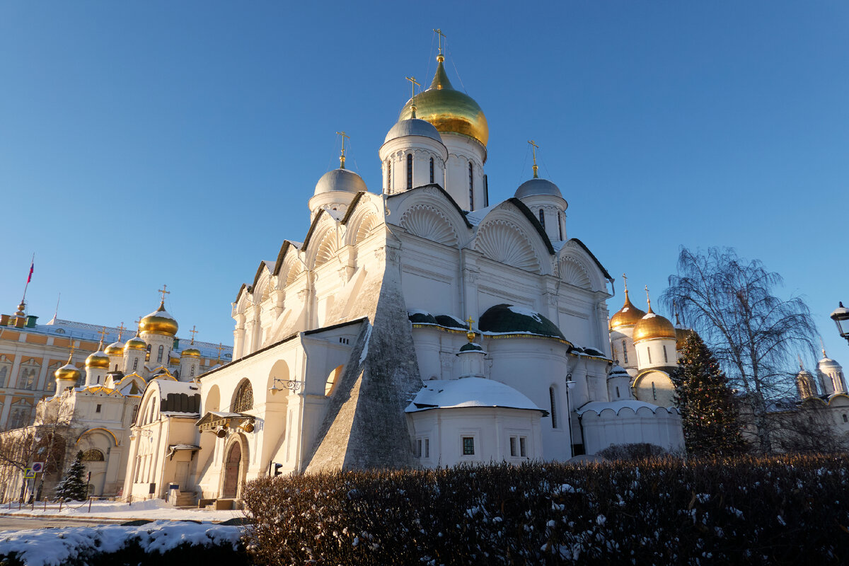 Благовещенский, Архангельский и Успенский соборы