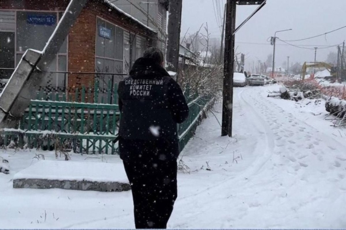    Следователи работают в любую погоду и в любых условиях.