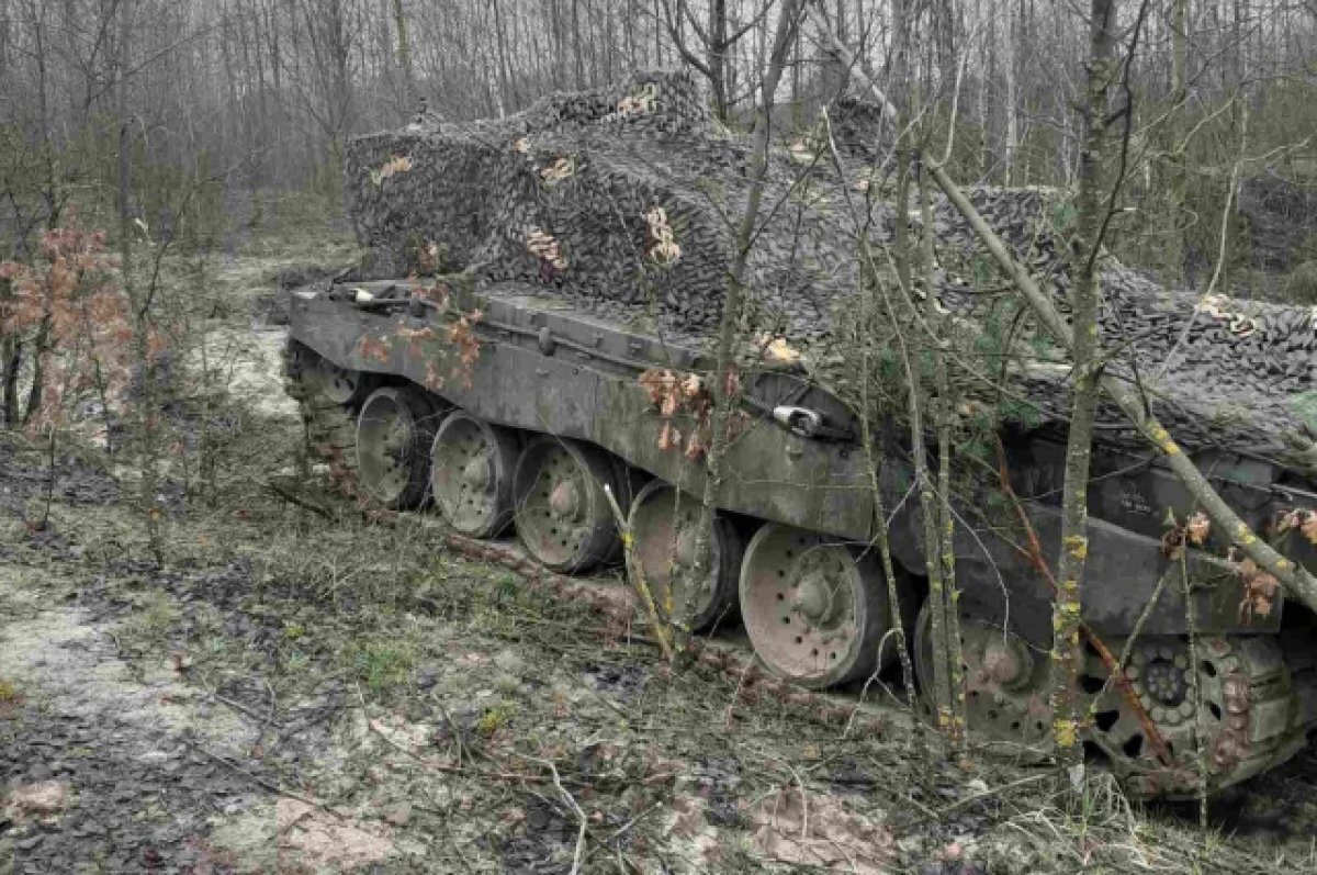    Бойцам ВС РФ вручили сертификаты за подбитые танки Challenger и Leopard 2