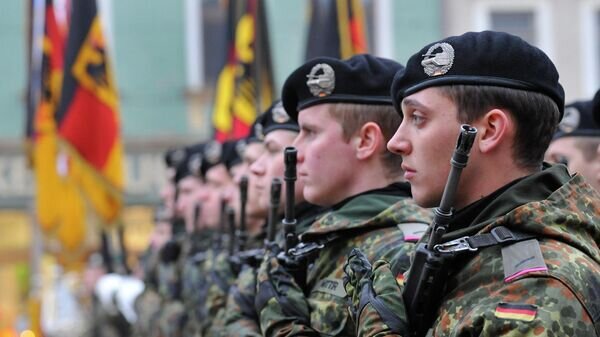    © AP Photo / MATTHIAS RIETSCHEL